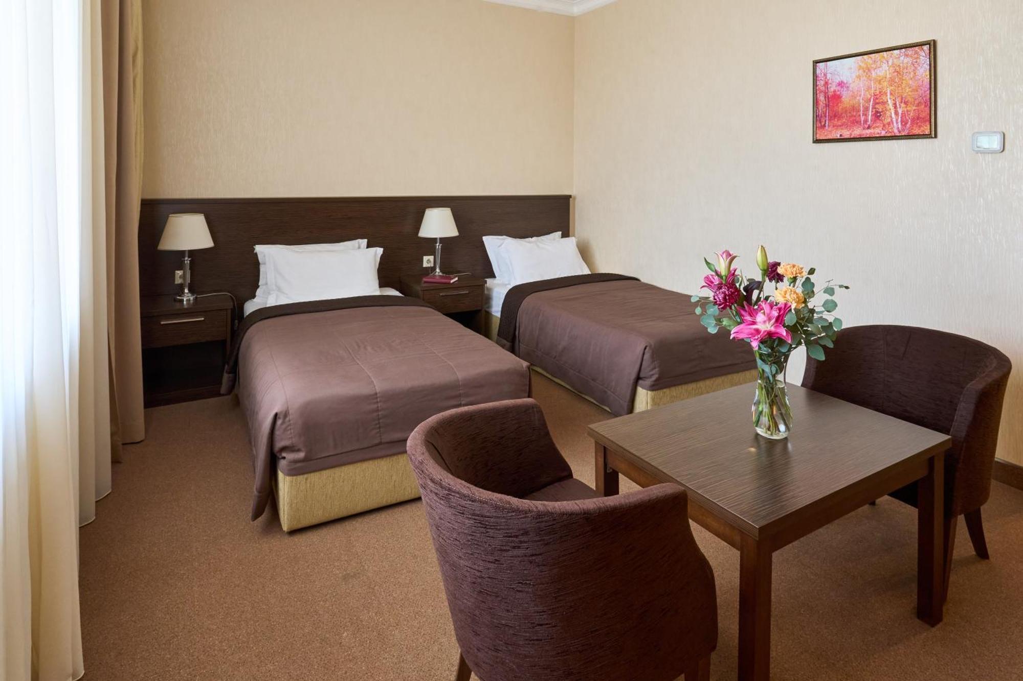 Kainar Hotel ชุมเกนท์ ภายนอก รูปภาพ