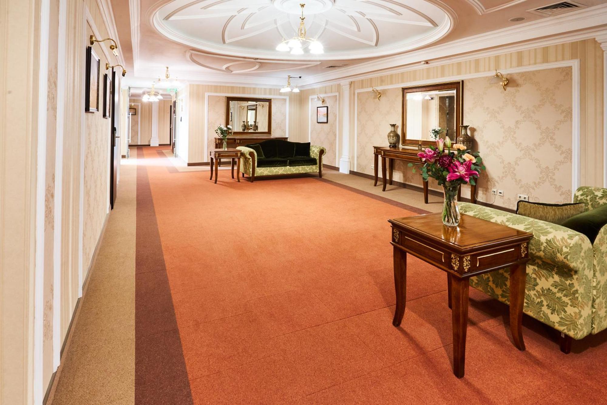 Kainar Hotel ชุมเกนท์ ภายนอก รูปภาพ
