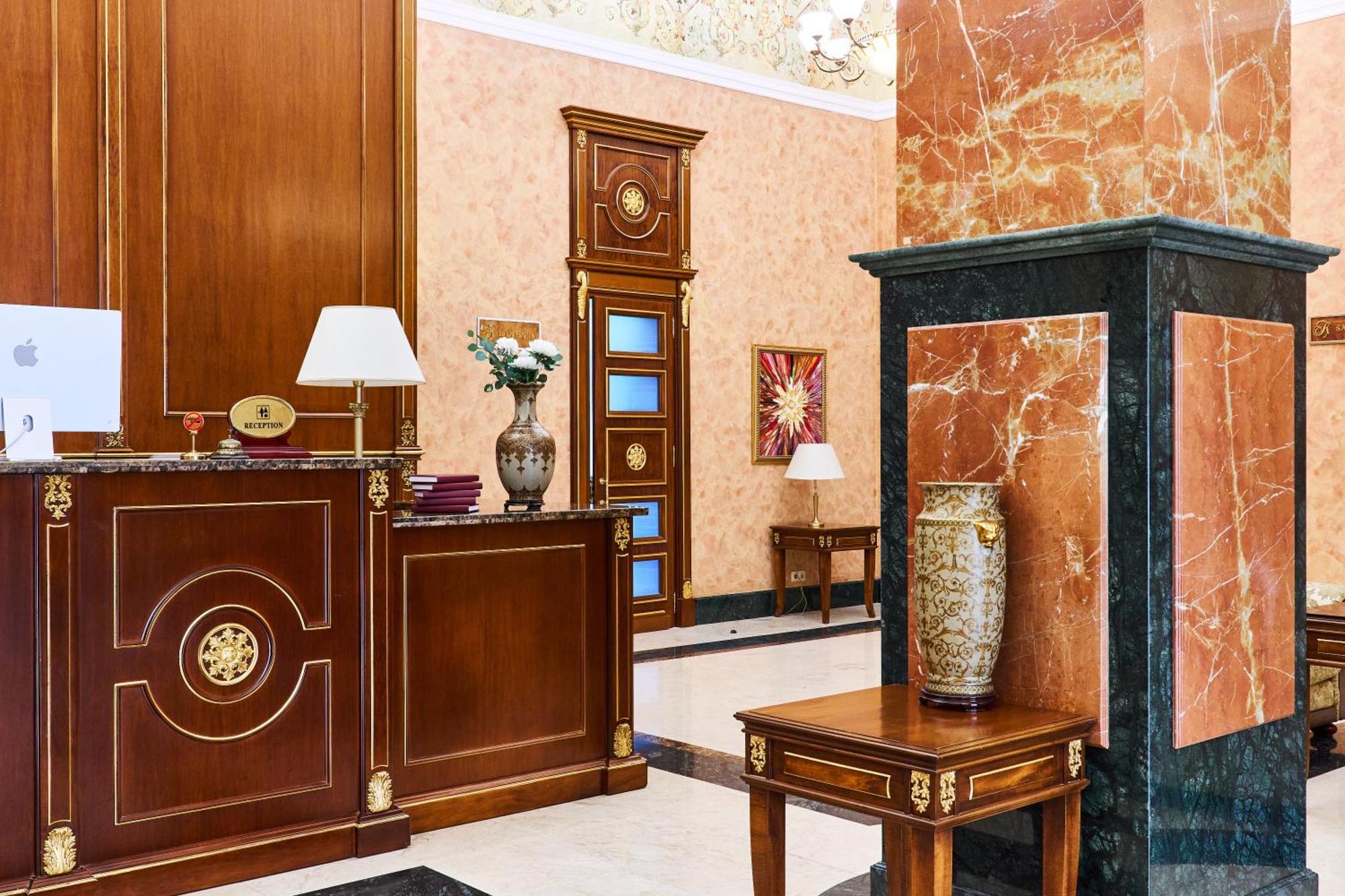Kainar Hotel ชุมเกนท์ ภายนอก รูปภาพ